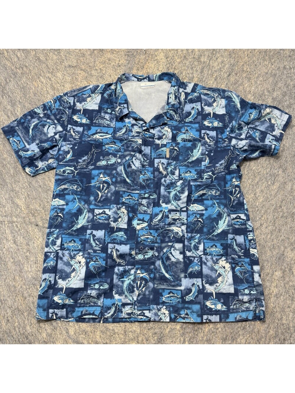 Columbia PFG Men’s XL Blue Fish Print Short Sleeve Button Up Fishing Shirt
